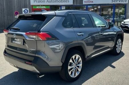 Toyota RAV4 Hybrid • 2021 • 72,654 km 1