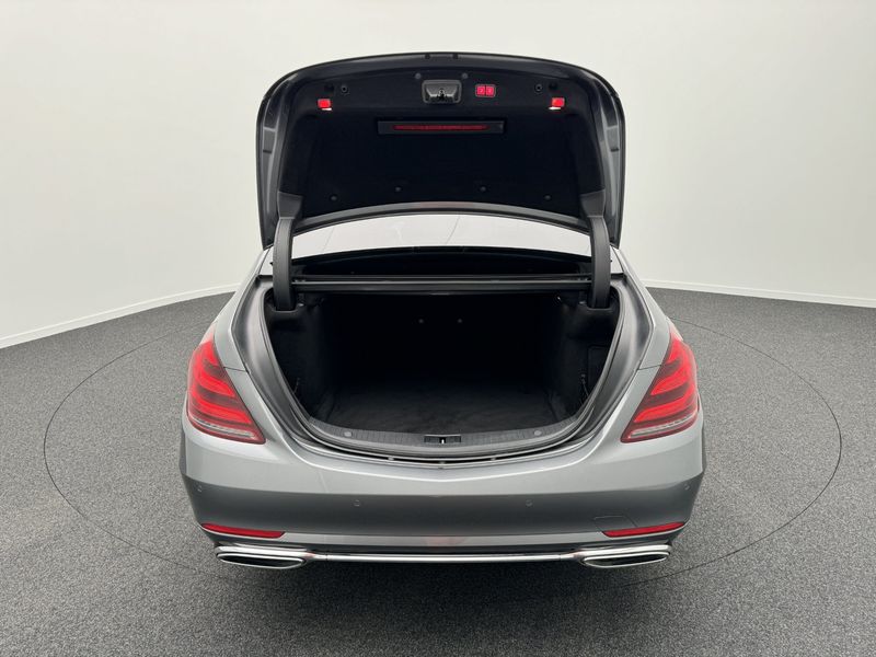 Mercedes-Benz S • 2018 • 147,000 km 6