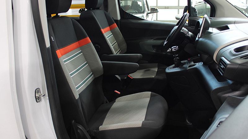 Citroën Berlingo • 2023 • 29,219 km 12