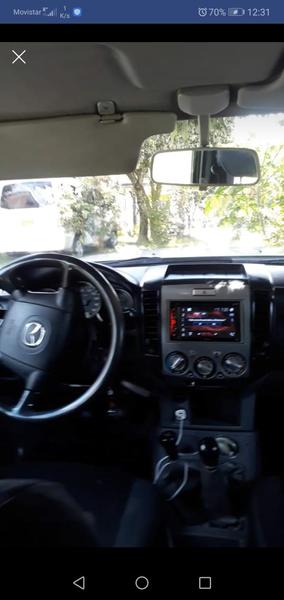 Mazda BT • 2010 • 155,000 km 3