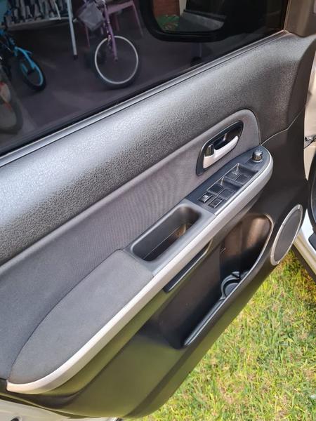 Suzuki Grand Nomade • 2017 • 61,000 km 4