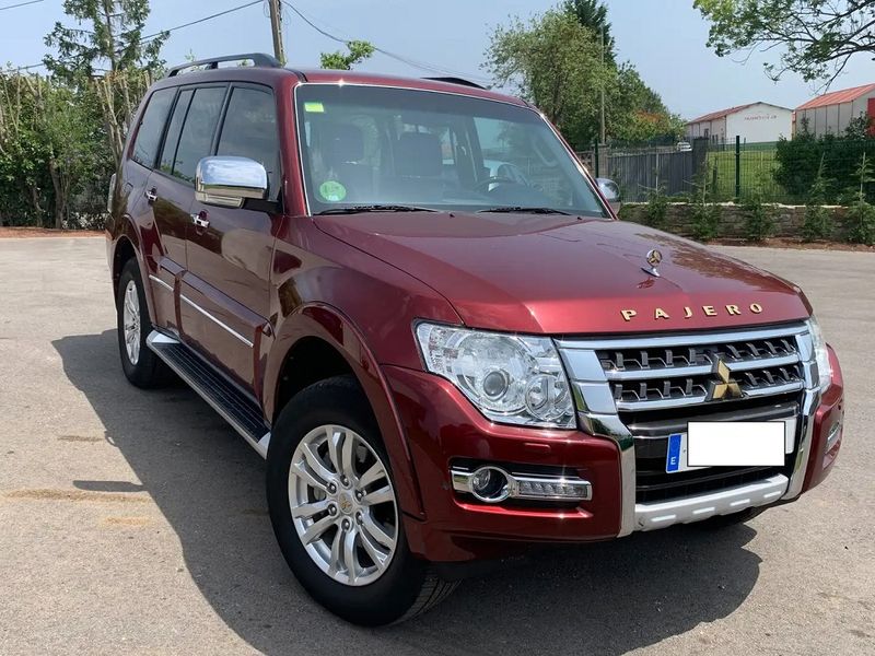 Mitsubishi Pajero • 2017 • 128,200 km 1