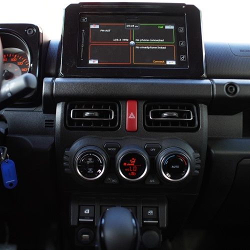 Suzuki Jimny • 2020 • 2 km 4