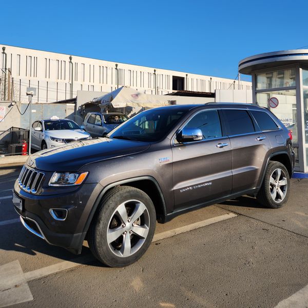 Jeep Grand Cherokee • 2013 • 85,712 mi 1