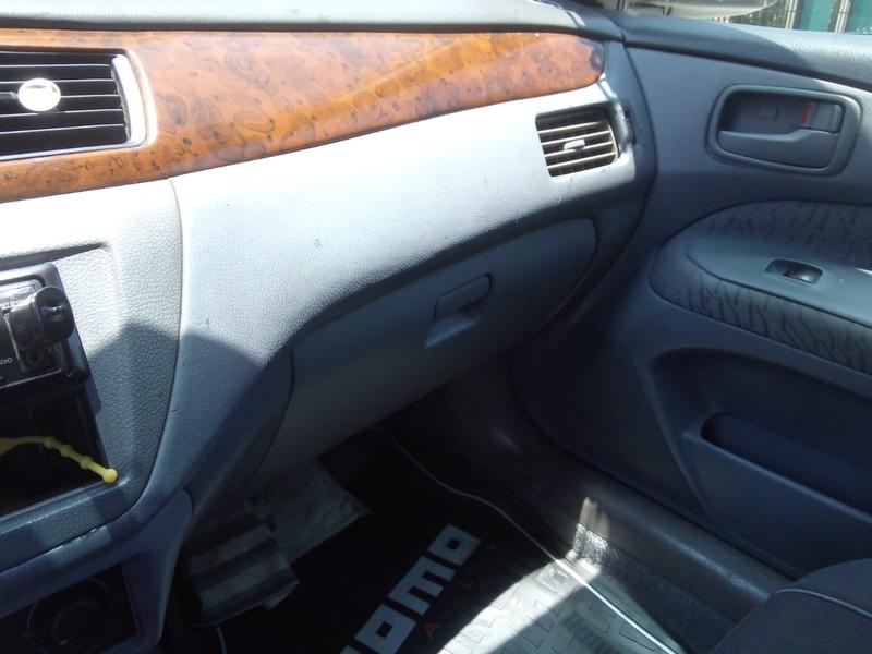 Mitsubishi Lancer • 2000 • 153,000 km 2