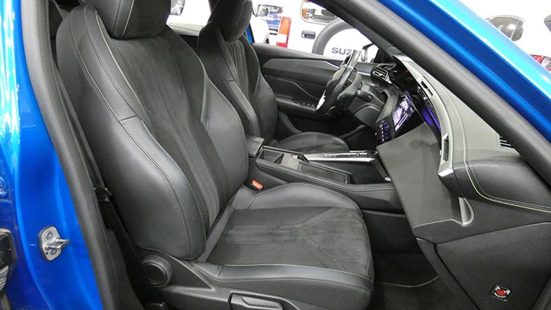 Peugeot 308 • 2021 • 42,107 km 22