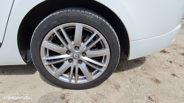 Renault Mégane • 2010 • 147,000 km 5