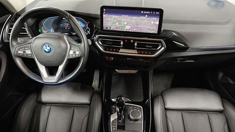 BMW X3 • 2022 • 59,600 km 5