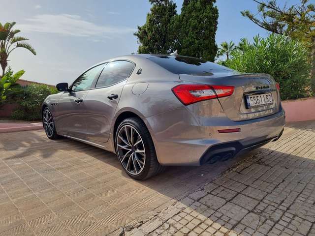 Maserati Ghibli • 2019 • 67,000 km 4
