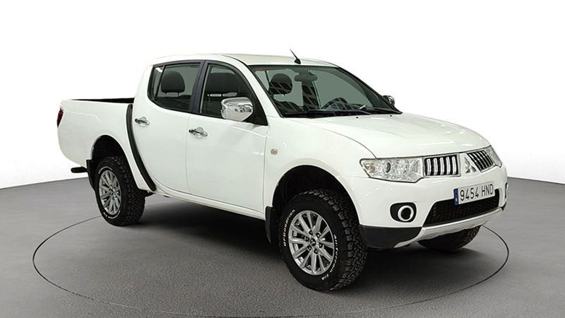 Mitsubishi L200 • 2012 • 163,500 km 2