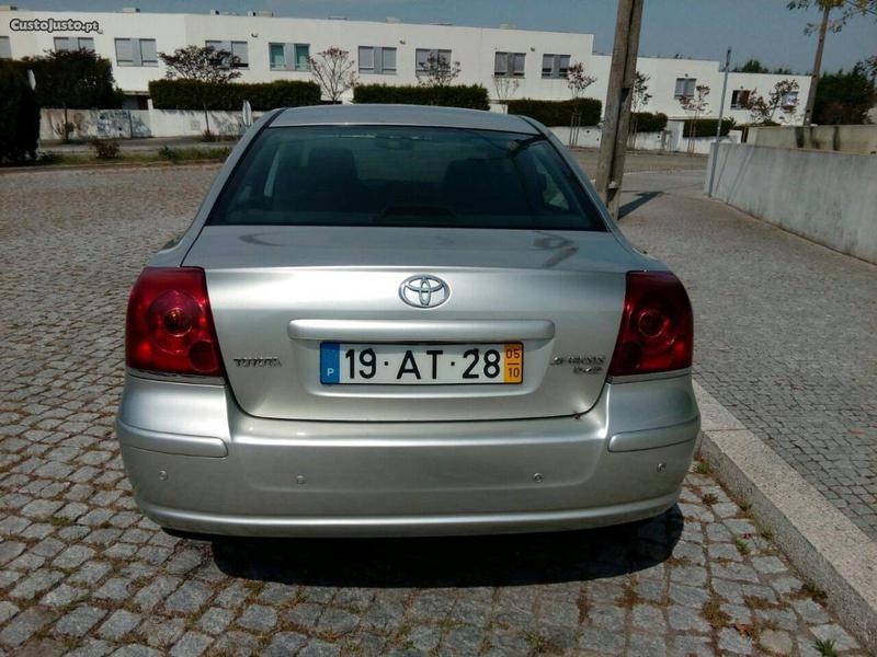 Toyota Avensis • 2005 • 200,000 km 3