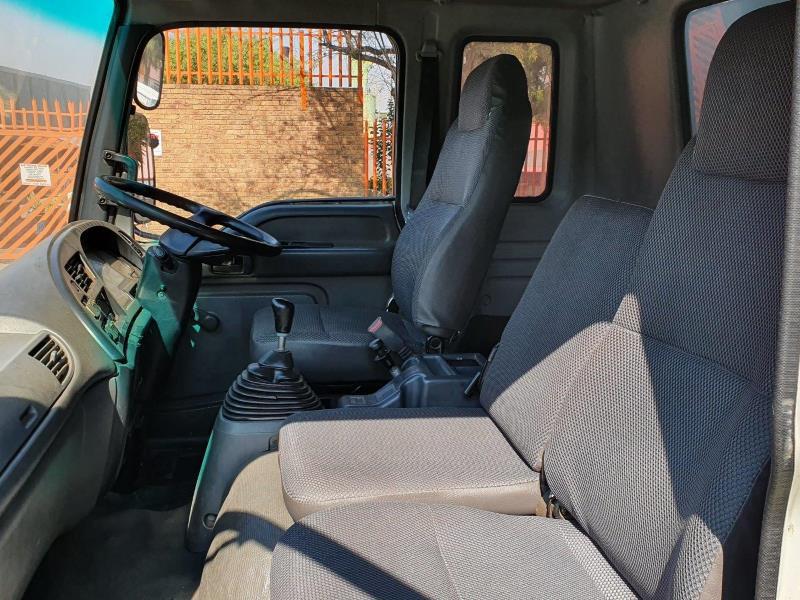 Isuzu D-MAX • 2009 • 215,444 km 9