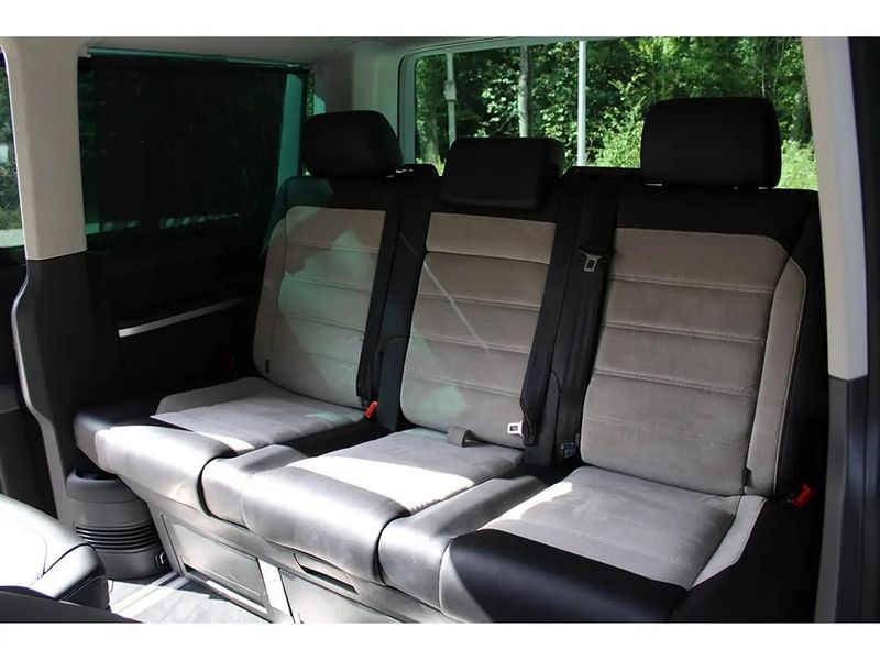 Volkswagen Multivan • 2018 • 71,432 km 9