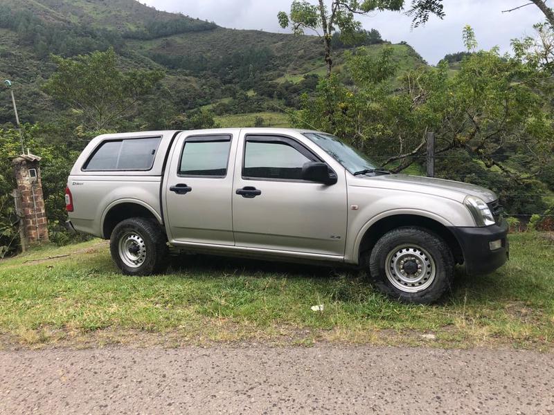 Chevrolet Luv • 2008 • 93,000 km 13