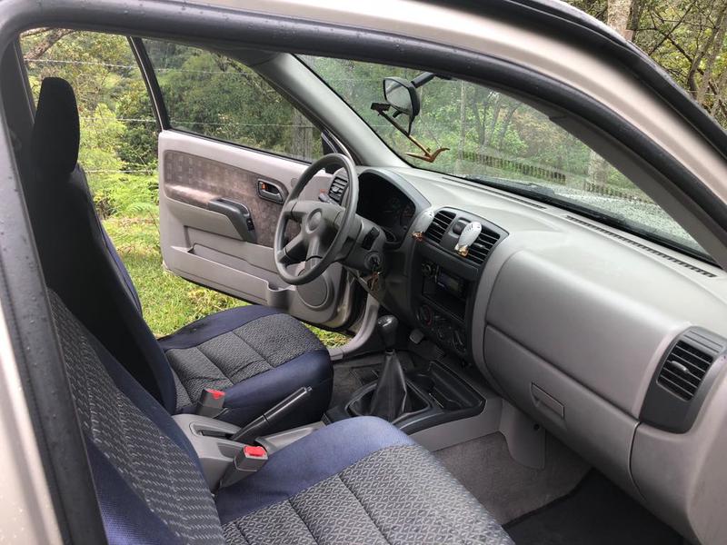 Chevrolet Luv • 2008 • 93,000 km 15