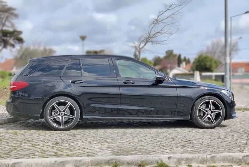 Mercedes-Benz C-Class • 2017 • 88,000 km 3
