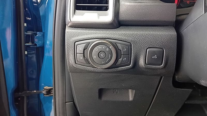 Ford Ranger • 2021 • 74,496 km 10