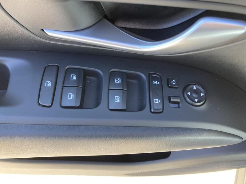 Hyundai Tucson • 2024 • 23,500 km 22