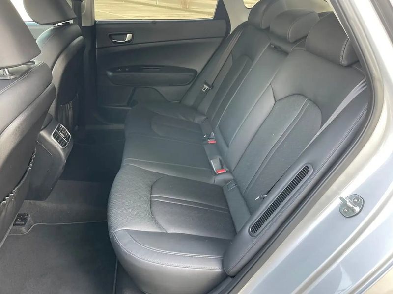 Kia Optima • 2019 • 106,000 km 10