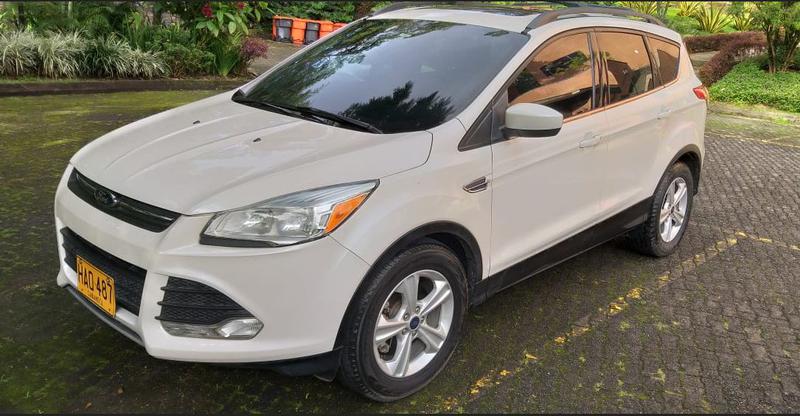 Ford Escape • 2014 • 71,000 km 2