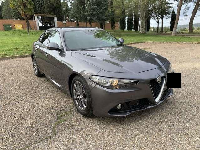Alfa Romeo Giulia • 2016 • 134,000 km 4