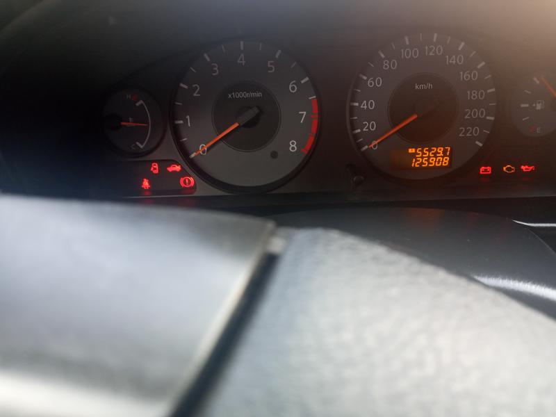 Nissan Almera • 2011 • 125,000 km 2