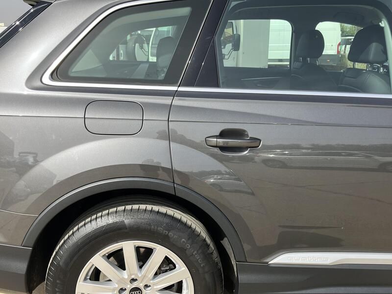 Audi Q7 • 2024 • 12,743 km 21