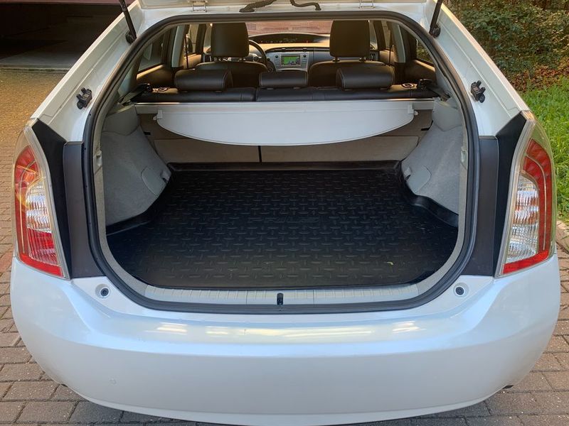 Toyota Prius • 2014 • 186,000 km 7