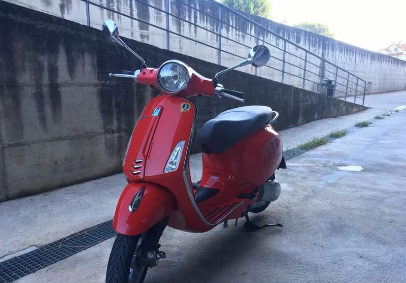 Vespa primavera 125 abs • 2018 • 2,812 km 3