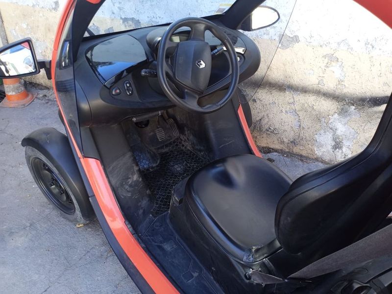 Renault Wind • 2012 • 12,000 km 4