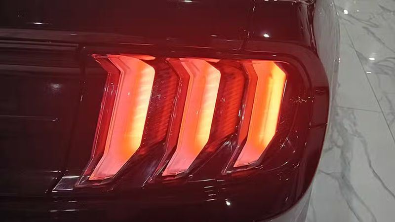 Ford Mustang • 2021 • 7,282 km 12