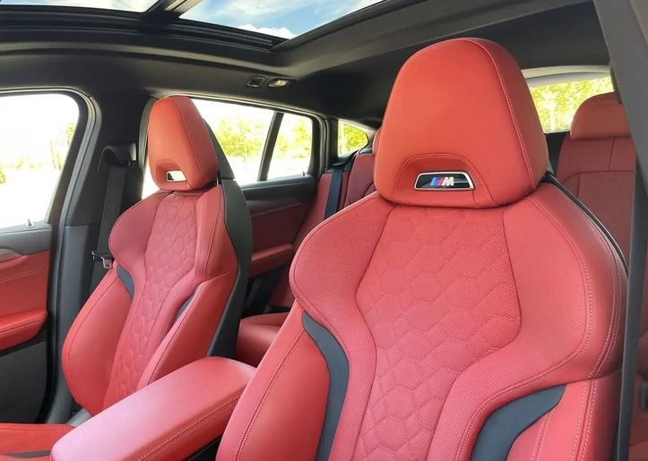 BMW X4 • 2020 • 41,000 km 3