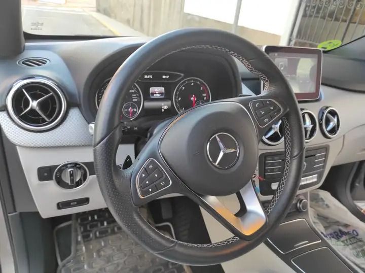 Mercedes-Benz Class B • 2016 • 122,000 km 10