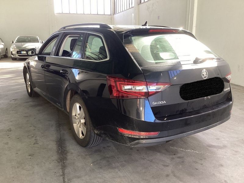Škoda Superb • 2017 • 158,000 km 2