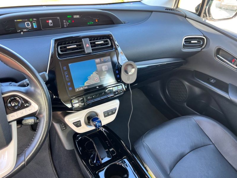 Toyota Prius • 2017 • 81,000 km 2