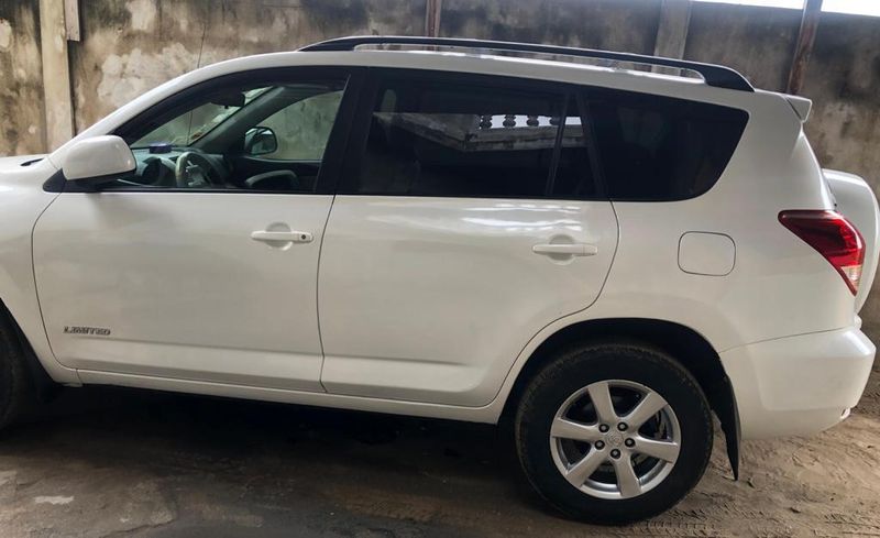 Toyota RAV4 • 2008 • 58,350 km 1