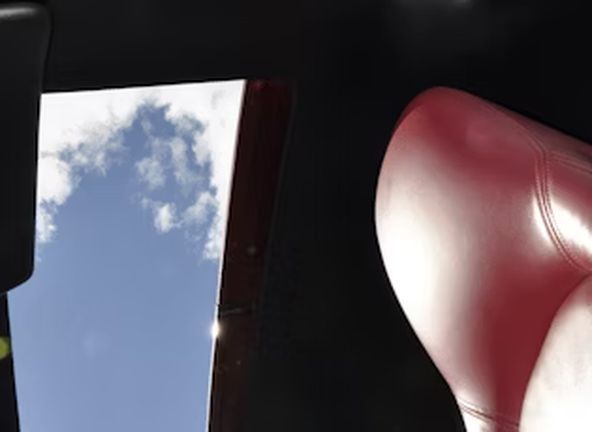 Porsche 911 Turbo • 1995 • 68,000 km 15