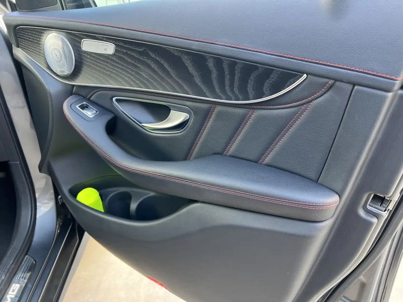 Mercedes-Benz GLC • 2017 • 113,000 km 15