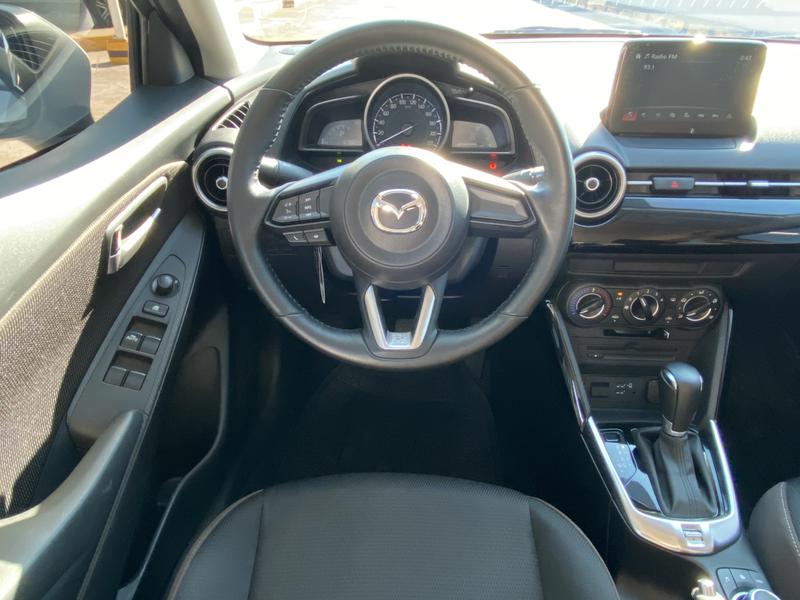 Mazda 2 • 2021 • 8,000 km 3