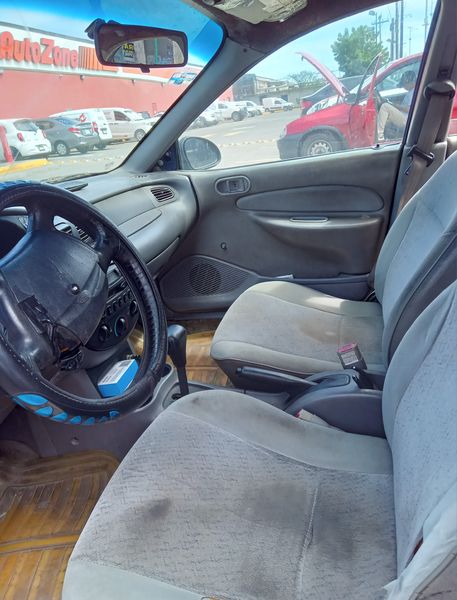 Ford Escort • 1998 • 240,000 km 3