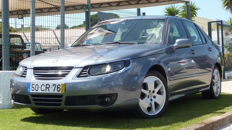 Saab 9-5 • 2007 • 240,000 km 1