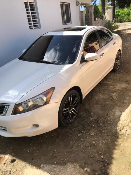Honda Accord • 2010 • 150,000 km 10