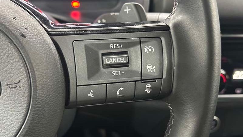 Nissan Qashqai • 2023 • 23,000 km 12