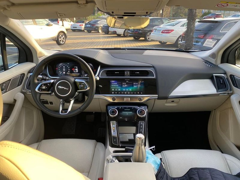 Jaguar I-PACE • 2019 • 120,000 km 8
