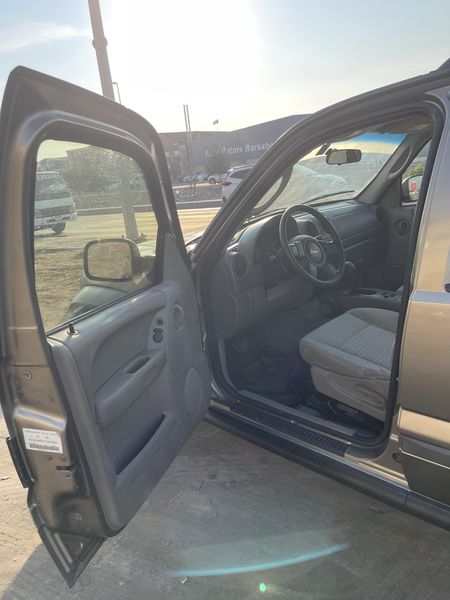 Jeep Liberty • 2006 • 233 km 9