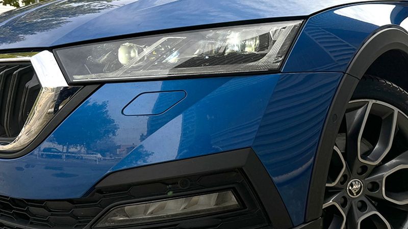 Škoda Octavia Combi • 2021 • 124,855 km 4