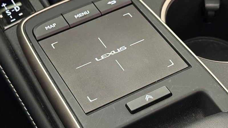 Lexus RC • 2020 • 24,657 km 12