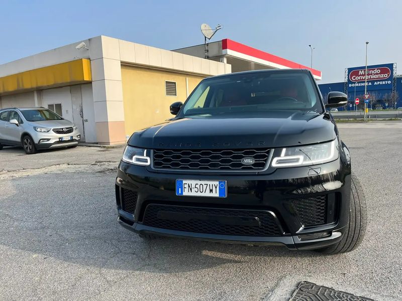 Land Rover Range Rover Sport • 2018 • 180,000 km 1