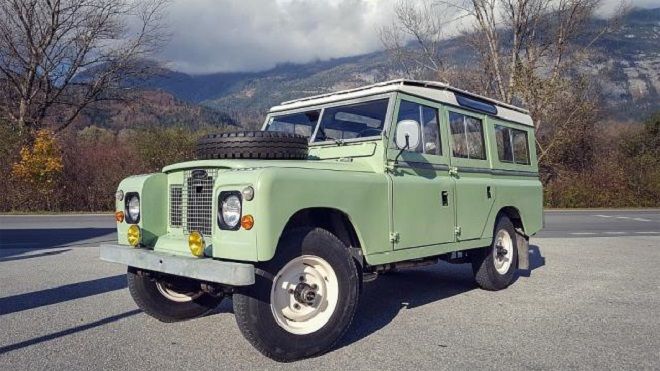 Land Rover Defender • 1971 • 118,000 km 1