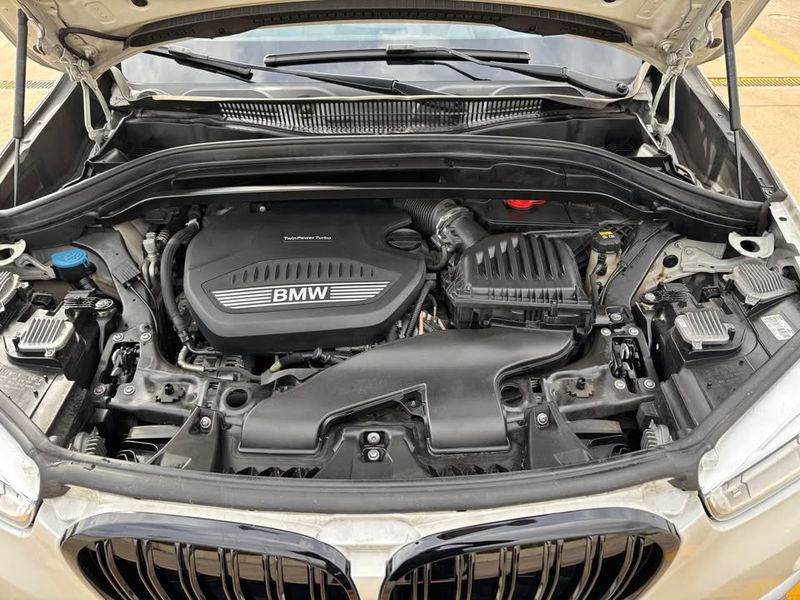 BMW X1 • 2018 • 133,000 km 3